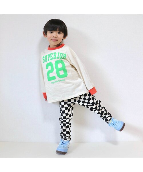 BREEZE（ブリーズ）の「【WEB限定/ジュニア対応】カラバリプリント長袖Tシャツ（Tシャツ/カットソー・キッズ・グリーン/ピンク/ネイビー/パープル/キナリ/オレンジ/チャコール/ミント/アイボリー/サックスブルー/ブラック/イエロー・100/140/90/110/120/130/150）」の13枚目の写真