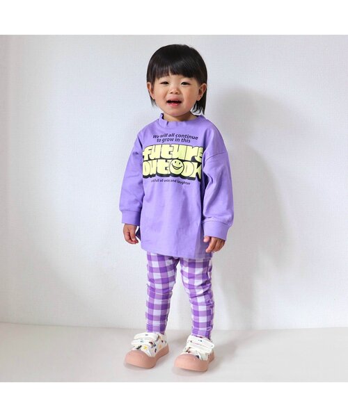 BREEZE（ブリーズ）の「【WEB限定/ジュニア対応】カラバリプリント長袖Tシャツ（Tシャツ/カットソー・キッズ・グリーン/ピンク/ネイビー/パープル/キナリ/オレンジ/チャコール/ミント/アイボリー/サックスブルー/ブラック/イエロー・100/140/90/110/120/130/150）」の17枚目の写真