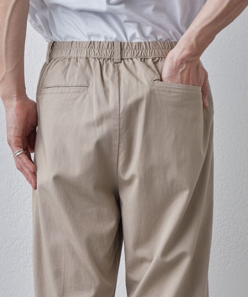 COLONY 2139(コロニートゥーワンスリーナイン)の「綿レーヨン2タックワイドチノパンツ(チノパンツ・メンズ・ブラック/グレイッシュベージュ・MEDIUM/LARGE)」の22枚目の写真