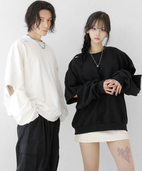 minsobi（ミンソビ）の「ダメージカッティングトレーナー  オーバーサイズ ダメージ加工スウェットPO（スウェット・メンズ・ホワイト/ブラック・FREE）」の3枚目の写真