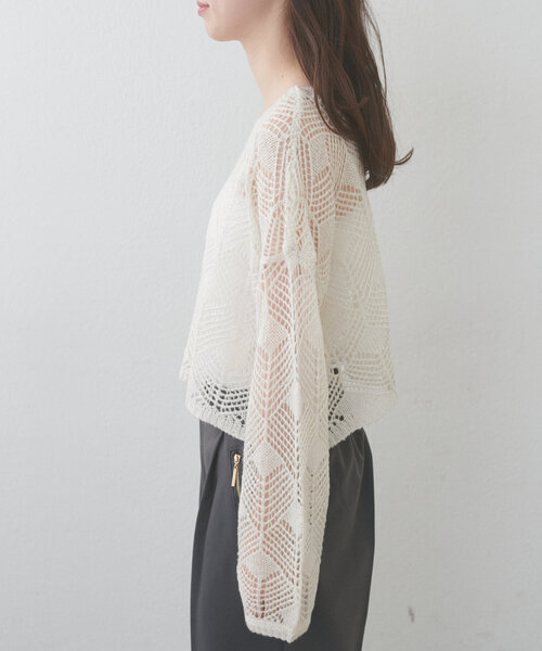 natural couture(ナチュラルクチュール)の「【WEB限定】シアーリーフ柄ニットプルオーバー(ニット/セーター・レディース・グレー/オフホワイト/ミント/ピンク・FREE)」の10枚目の写真