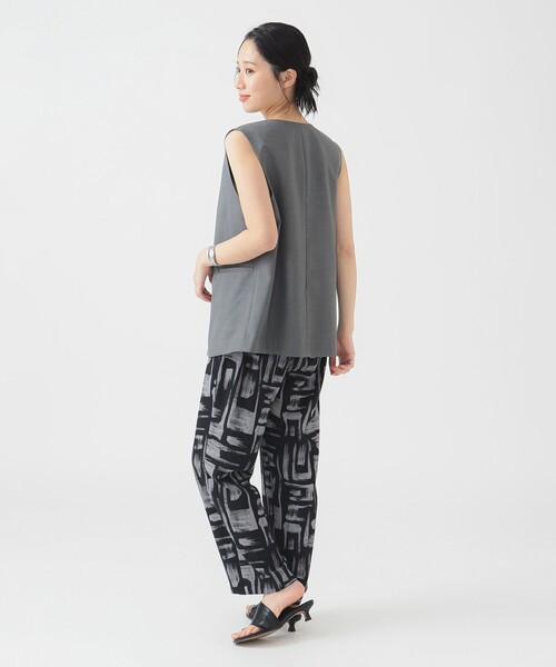 B:MING by BEAMS（ビーミングバイビームス）の「ノーカラージレ（S～M）（ベスト・レディース・グレー/ネイビー・SMALL/MEDIUM）」の4枚目の写真