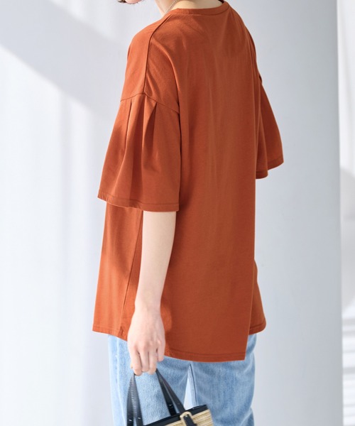 Viola e Viola(ヴィオラエヴィオラ)の「袖タックチュニックTシャツ(チュニック・レディース・ブラック/ネイビー/テラコッタ/グリーン・M/L/LL/3L)」の11枚目の写真