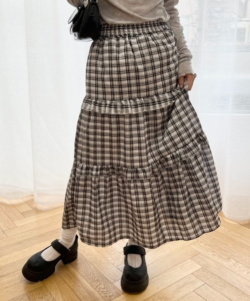 mebole(メボレ)の「ティアードチェックロングスカート(スカート・レディース・ピンク/ブラック・FREE)」の3枚目の写真