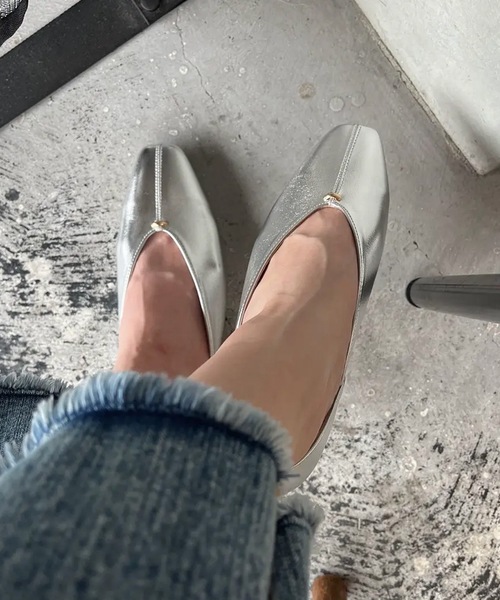 aquagarage（アクアガレージ）の「スクエアトゥローヒールパンプス（パンプス・レディース・シルバー/ブラック/ホワイト/ブラウン系その他2/レオパード・24.0cm/23.5cm/23.0cm/24.5cm/22.5cm/25.0cm）」の8枚目の写真