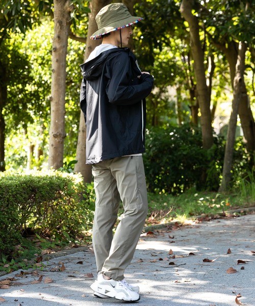 phenix outdoor(フェニックスアウトドア)の「phenix OUTDOOR(フェニックスアウトドア) レディース 4WAYストレッチ マウンテンパーカー (耐水性 / 撥水加工)(マウンテンパーカー・レディース・ブラック/アイボリー・XL/L/M/S)」の11枚目の写真