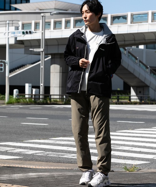 phenix outdoor(フェニックスアウトドア)の「phenix OUTDOOR(フェニックスアウトドア) レディース 4WAYストレッチ マウンテンパーカー (耐水性 / 撥水加工)(マウンテンパーカー・レディース・ブラック/アイボリー・XL/L/M/S)」の13枚目の写真