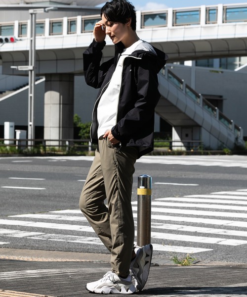 phenix outdoor(フェニックスアウトドア)の「phenix OUTDOOR(フェニックスアウトドア) レディース 4WAYストレッチ マウンテンパーカー (耐水性 / 撥水加工)(マウンテンパーカー・レディース・ブラック/アイボリー・XL/L/M/S)」の14枚目の写真