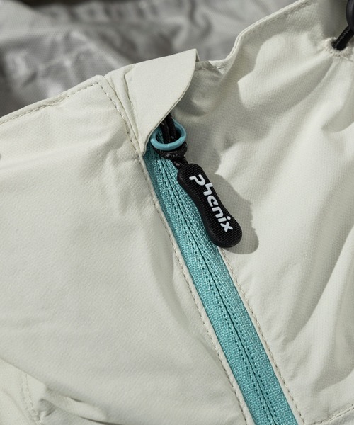 phenix outdoor(フェニックスアウトドア)の「phenix OUTDOOR(フェニックスアウトドア) レディース 4WAYストレッチ マウンテンパーカー (耐水性 / 撥水加工)(マウンテンパーカー・レディース・ブラック/アイボリー・XL/L/M/S)」の8枚目の写真