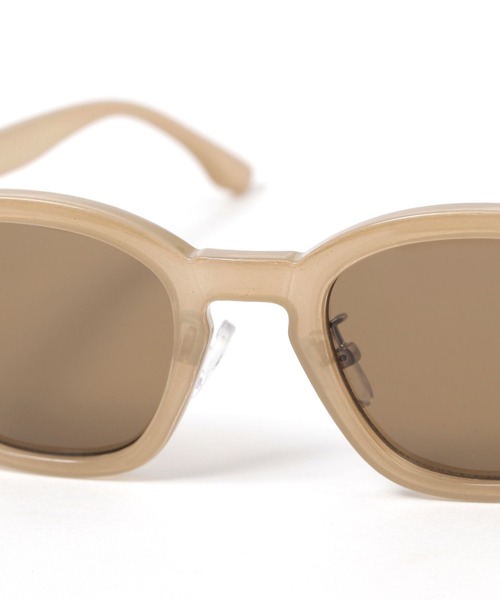 LEPSIM(レプシィム)の「カラーファッショングラス 327024(サングラス・レディース・ライトグリーン/ベージュ/グレー・ONE SIZE)」の21枚目の写真