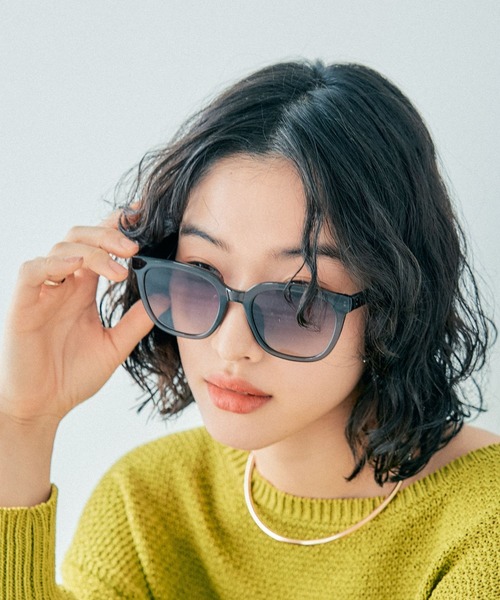 LEPSIM(レプシィム)の「カラーファッショングラス 327024(サングラス・レディース・ライトグリーン/ベージュ/グレー・ONE SIZE)」の6枚目の写真