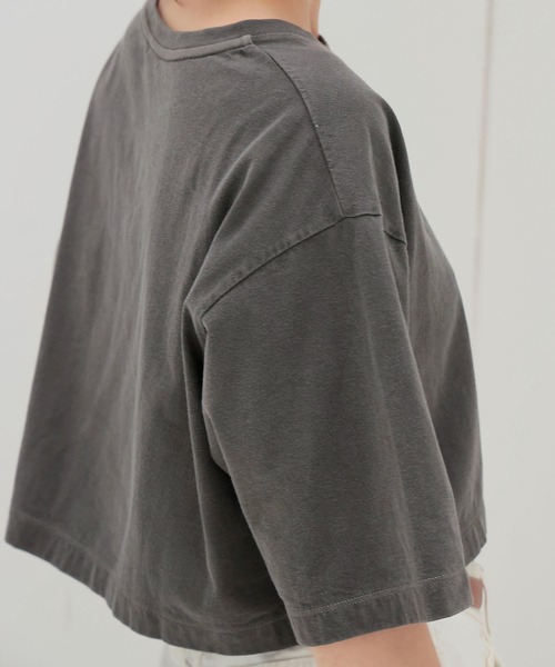 DRESSLAVE(ドレスレイブ)の「pigmaent over dyed midriff Tshirt(ピグメントオーバーダイミドリフ丈Tシャツ)(Tシャツ/カットソー・レディース・チャコールグレー・38)」の6枚目の写真