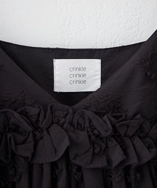 crinkle crinkle crinkle 黒　キャミソール　ブラウス crinkle crinkle crinkle（クリンクルクリンクルクリンクル）の