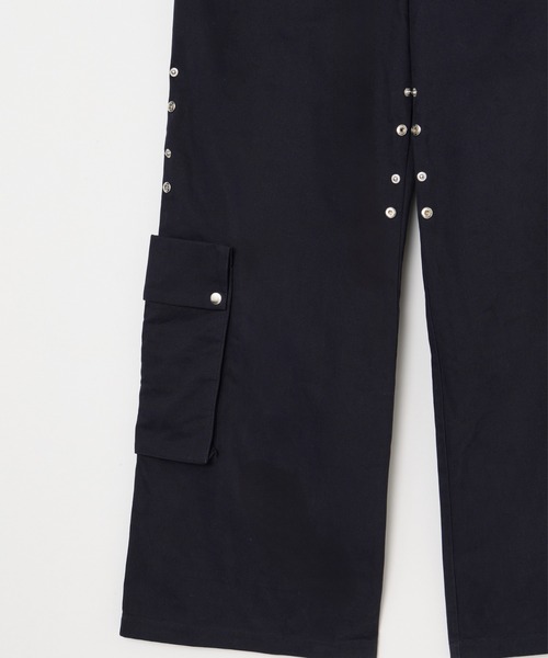 BEEDEN(ビーデン)の「DETACHABLE POCKET TUCK STRAIGHT PANTS(カーゴパンツ・レディース・ネイビー・SMALL)」の6枚目の写真