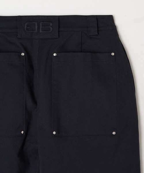BEEDEN(ビーデン)の「DETACHABLE POCKET TUCK STRAIGHT PANTS(カーゴパンツ・レディース・ネイビー・SMALL)」の8枚目の写真
