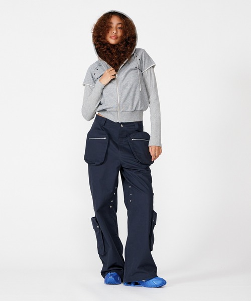 BEEDEN(ビーデン)の「DETACHABLE POCKET TUCK STRAIGHT PANTS(カーゴパンツ・レディース・ネイビー・SMALL)」の11枚目の写真