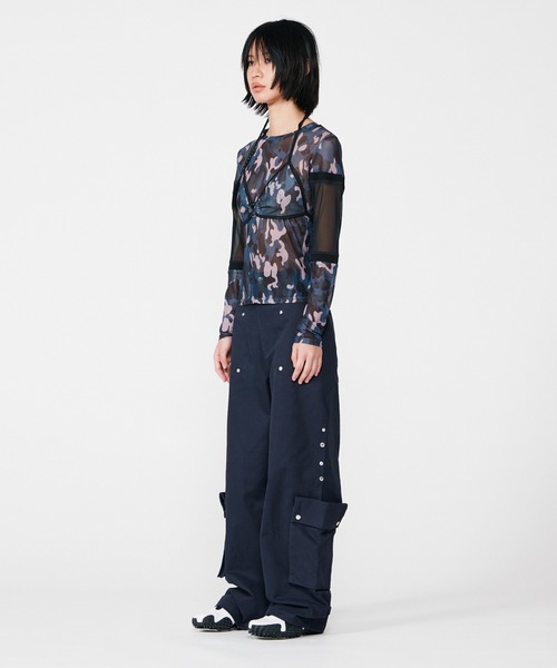 BEEDEN(ビーデン)の「BLOCKING CAMO MESH 2P TOPS(Tシャツ/カットソー・レディース・レッド/ブラック・FREE)」の5枚目の写真