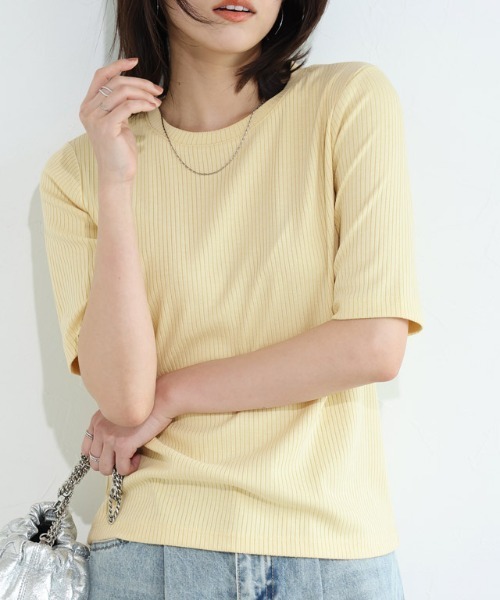 Pierrot（ピエロ）の「【キシリトール加工】五分袖リブカットソー（Tシャツ/カットソー・レディース・オフホワイト/ブラック/ベージュ/イエロー・M/L）」の4枚目の写真