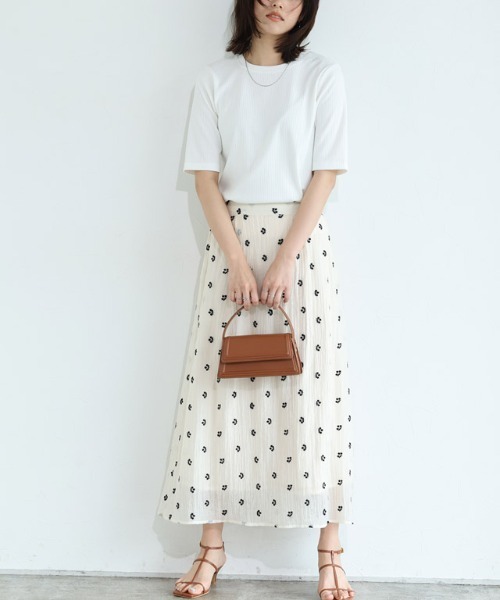 Pierrot（ピエロ）の「【キシリトール加工】五分袖リブカットソー（Tシャツ/カットソー・レディース・オフホワイト/ブラック/ベージュ/イエロー・M/L）」の10枚目の写真
