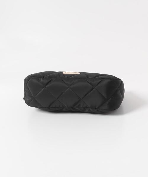 RODE SKO(ロデスコ)の「『別注』OUTDOOR PRODUCTS×hun RODESKO QuiltingChainBag(ハンドバッグ・レディース・ブラック/ベージュ・-)」の14枚目の写真