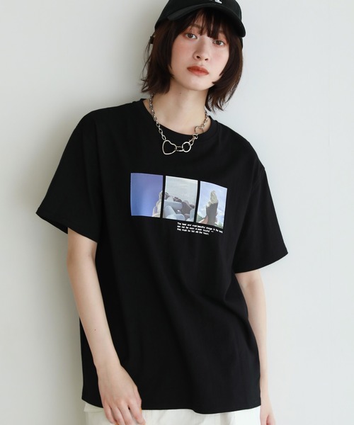 shetila(シェティラ)の「Ice cream photoプリント コットン100%Tシャツ(Tシャツ/カットソー・レディース・ブラック/オフホワイト・F)」の1枚目の写真