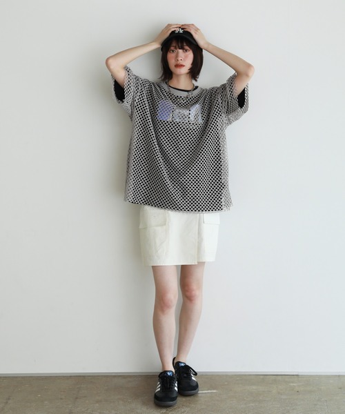 shetila(シェティラ)の「Ice cream photoプリント コットン100%Tシャツ(Tシャツ/カットソー・レディース・ブラック/オフホワイト・F)」の21枚目の写真