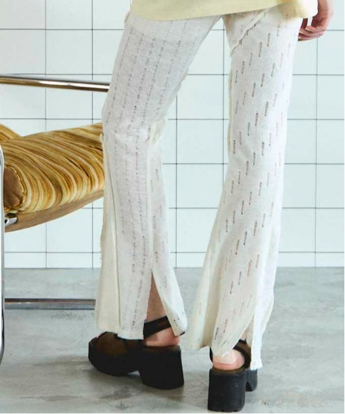 MAISON SPECIAL(メゾンスペシャル)の「Multi Fabric Easy Flare Pants/マルチファブリックイージーフレアパンツ(その他パンツ・レディース・ホワイト/ブラック・36/38)」の11枚目の写真