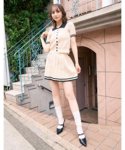 ANAP（アナップ）の「配色ニット プリーツスカート セットアップ（セットアップ・レディース・アイボリー/ブラック・FREE）」の6枚目の写真