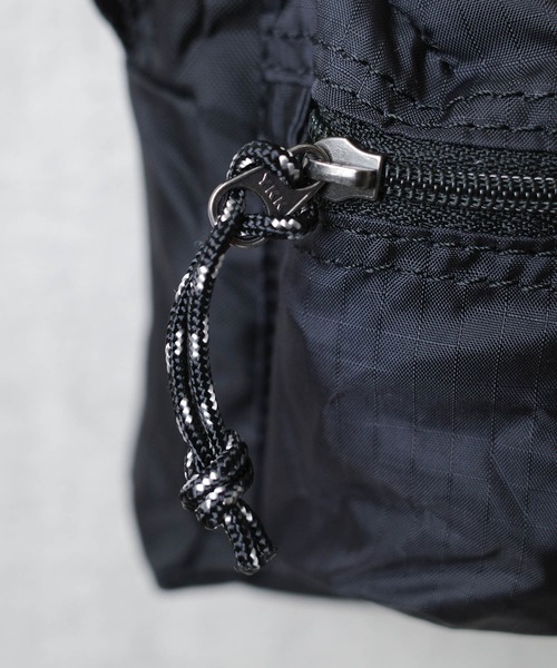 FREDRIK PACKERS(フレドリックパッカーズ)の「【FREDRIK PACKERS】ACCORD SHOULDER BAG <S> アコード ショルダーバッグ Sサイズ(ショルダーバッグ・レディース・ブラック/ベージュ・SMALL)」の12枚目の写真