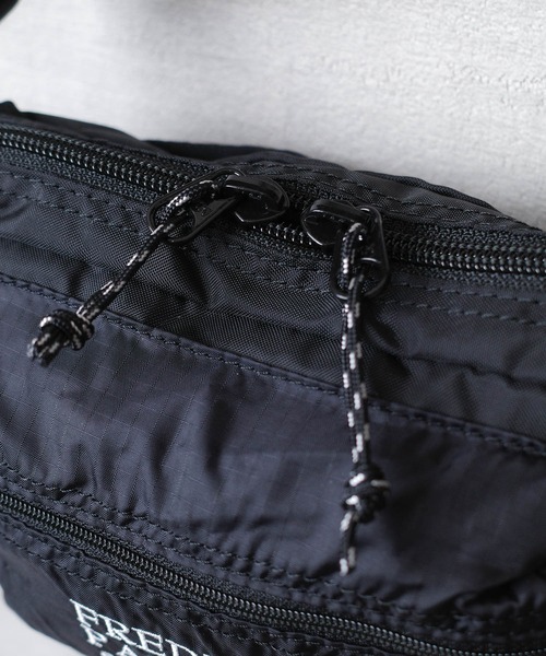 FREDRIK PACKERS(フレドリックパッカーズ)の「【FREDRIK PACKERS】ACCORD SHOULDER BAG <S> アコード ショルダーバッグ Sサイズ(ショルダーバッグ・レディース・ブラック/ベージュ・SMALL)」の13枚目の写真