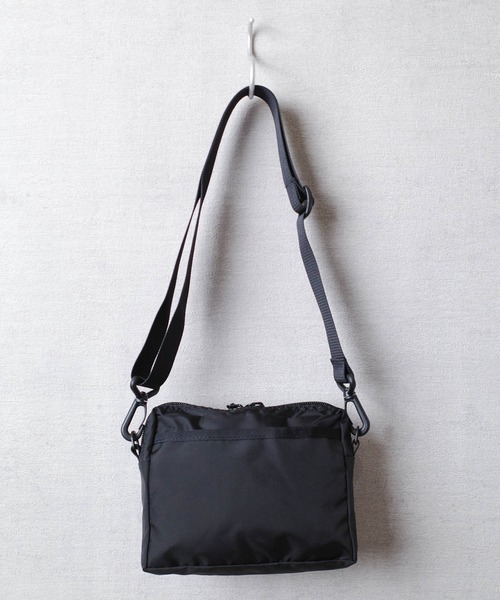 FREDRIK PACKERS(フレドリックパッカーズ)の「【FREDRIK PACKERS】ACCORD SHOULDER BAG <S> アコード ショルダーバッグ Sサイズ(ショルダーバッグ・レディース・ブラック/ベージュ・SMALL)」の15枚目の写真