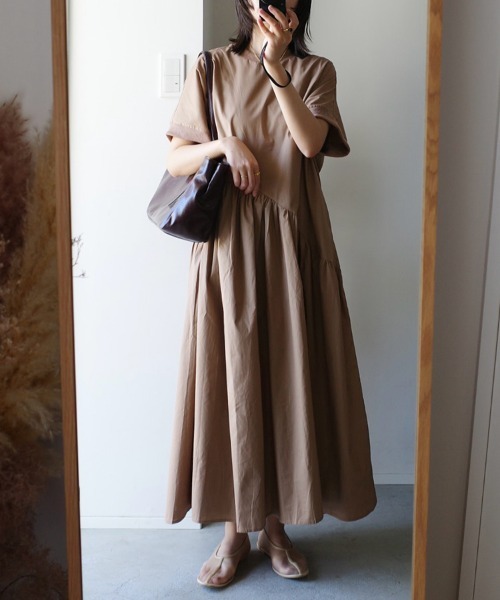 ひかるん　Aワンピ ブラウンS セール】Aラインシンプルロングワンピース（ワンピース）｜ONEP STAR
