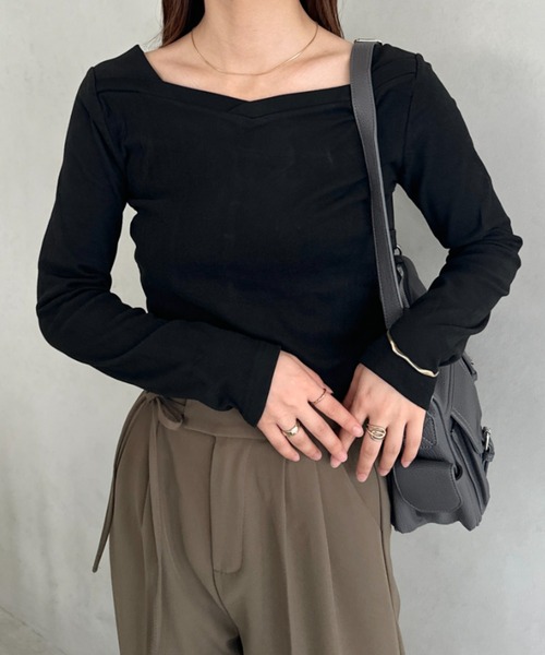 MYMOOD.(マイムード)の「アンバランスネックデザイントップス(Tシャツ/カットソー・レディース・ブラック/ブラウン/ホワイト・FREE)」の12枚目の写真