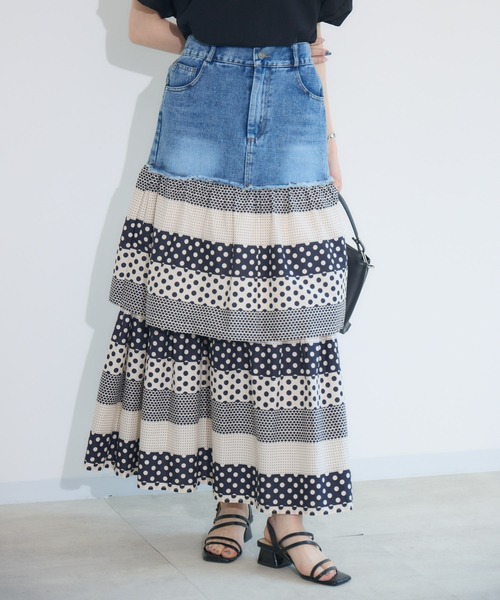 Paradise Picnic(パラダイスピクニック)の「doll up oops デニム柄ティアードスカート(デニムスカート・レディース・アイボリー/ネイビー・FREE)」の7枚目の写真
