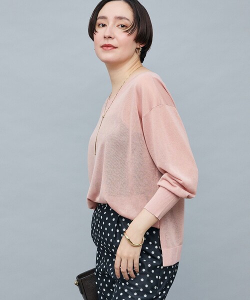 NOLLEY’S Sophi(ノーリーズソフィ)の「イタリー糸ラメシアー2WAYプルオーバーニット(ニット/セーター・レディース・サーモンピンク/ブラウン/ブラック・38)」の7枚目の写真