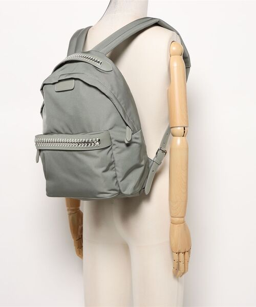 STELLA McCARTNEY（ステラマッカートニー）の「Falabella Backpack / ファラベラ バックパック（バックパック/リュック・レディース・ライトグレー・ONE SIZE）」の8枚目の写真
