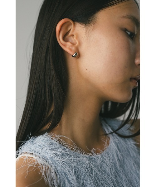 STYLEMIXER(スタイルミキサー)の「ミニマルライトピアス(ピアス(両耳用)・レディース・ゴールド/シルバー・FREE)」の17枚目の写真