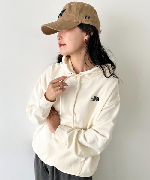 ノースフェイス スウェットパーカー フーディー ロゴ刺繍 キャメル×ホワイト THE NORTH FACE パーカー 国内未発売 FACE(ザ・ノースフェイス