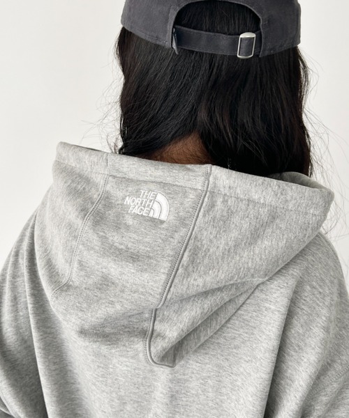 THE NORTH FACE(ザノースフェイス)の「THE NORTH FACE(ザ・ノースフェイス)/ワンポイント ロゴ刺繍 パーカー フーディ/M'S CORE HOODIE(パーカー・レディース・グレー/クリーム/ブラック/ライトブルー/サンドベージュ・XL/L/XXL/M)」の10枚目の写真