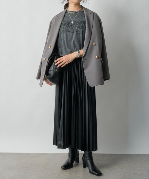 RIVE DROITE（リヴドロワ）の「【軽い着心地】ピーチツイルピークドラペルジャケット（テーラードジャケット・レディース・ブラウン/グレー/ネイビー・FREE）」の12枚目の写真