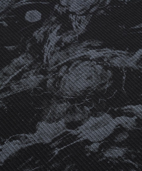 NO ID.（ノーアイディ）の「【NO ID.】Flower Print Rib Pullover / フラワー プリント テレコ プルオーバー（Tシャツ/カットソー・メンズ・ホワイト/グレー/ブラック・ONE SIZE）」の8枚目の写真