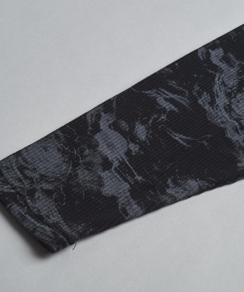 NO ID.（ノーアイディ）の「【NO ID.】Flower Print Rib Pullover / フラワー プリント テレコ プルオーバー（Tシャツ/カットソー・メンズ・ホワイト/グレー/ブラック・ONE SIZE）」の6枚目の写真