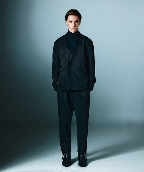 5351 POUR LES HOMMES（ゴーサンゴーイチプールオム）の「【セットアップ対応】ストレッチ スエード ノーカラージャケット（ノーカラージャケット・メンズ・チャコールグレー/ブラック・46/44/50/48）」の15枚目の写真