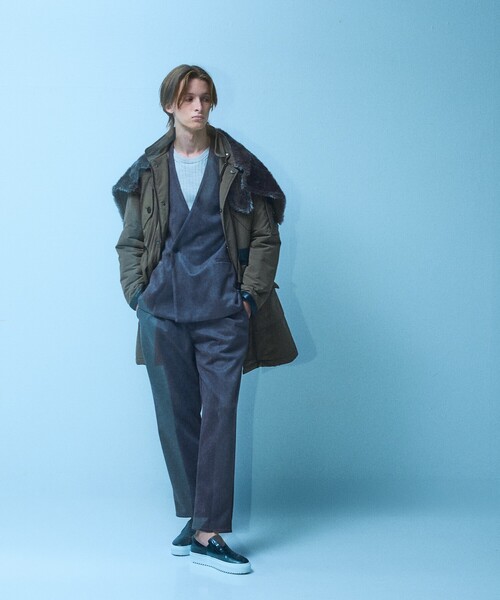 5351 POUR LES HOMMES(ゴーサンゴーイチプールオム)の「【セットアップ対応】ストレッチ スエード ノーカラージャケット(ノーカラージャケット・メンズ・チャコールグレー/ブラック・46/44/50/48)」の4枚目の写真