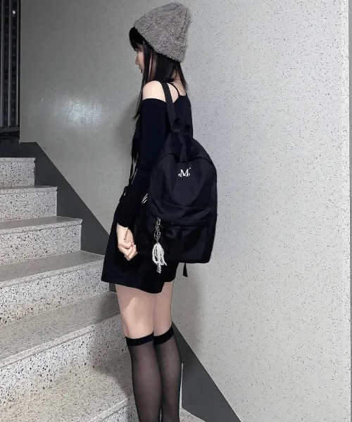 MUCENT(ムセント)の「◇MUCENT◇ブランド直輸入正規品/ドンダ シグネチャー ロゴ バックパック DONDA SIGNATURE LOGO BACK PACK(バックパック/リュック・レディース・ブラック・FREE)」の15枚目の写真