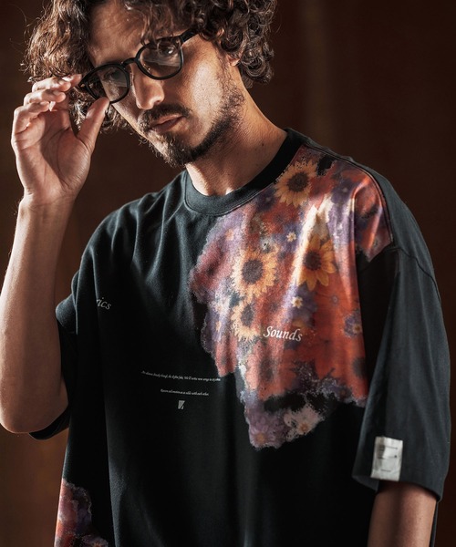 ANGENEHM（アンゲネーム）の「mt9885-Printed T-shirt -Botanical Art- Tシャツ(AG05-025acf)（Tシャツ/カットソー・メンズ・ホワイト/ブラック・L/M/S）」の3枚目の写真