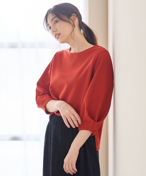 ANY(エニィ)の「コンフォータブル袖タックブラウス(Tシャツ/カットソー・レディース・ブラック系/スカイブルー系/ダークグリーン系/オレンジ系/ライトグレー系・F)」の5枚目の写真