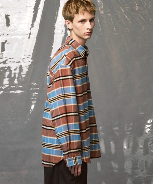 MAISON SPECIAL（メゾンスペシャル）の「《UNISEX》【Italian Dead Stock Fabric】Prime-Over Regular Collar Flannel Shirt/プライムオーバーレギュラーカラーネルシャツ【MAISON SPECIAL/メゾンスペシャル】（シャツ/ブラウス・メンズ・ダークブルー/グレー/その他6/その他7/その他1/その他2/その他3/その他5/ベージュ/ネイビー/サックスブルー/ブルー/アイボリー/ライトグレー/チャコールグレー/ダークネイビー/その他4・1/2/0）」の14枚目の写真