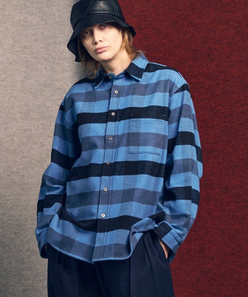 MAISON SPECIAL（メゾンスペシャル）の「《UNISEX》【Italian Dead Stock Fabric】Prime-Over Regular Collar Flannel Shirt/プライムオーバーレギュラーカラーネルシャツ【MAISON SPECIAL/メゾンスペシャル】（シャツ/ブラウス・メンズ・ダークブルー/グレー/その他6/その他7/その他1/その他2/その他3/その他5/ベージュ/ネイビー/サックスブルー/ブルー/アイボリー/ライトグレー/チャコールグレー/ダークネイビー/その他4・1/2/0）」の6枚目の写真