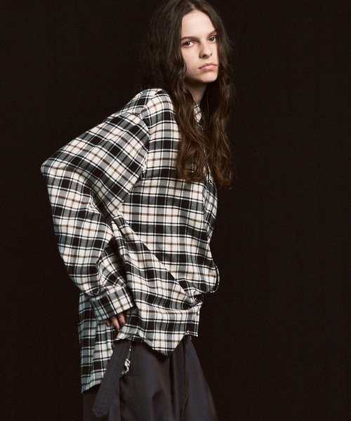 MAISON SPECIAL（メゾンスペシャル）の「《UNISEX》【Italian Dead Stock Fabric】Prime-Over Regular Collar Flannel Shirt/プライムオーバーレギュラーカラーネルシャツ【MAISON SPECIAL/メゾンスペシャル】（シャツ/ブラウス・メンズ・ダークブルー/グレー/その他6/その他7/その他1/その他2/その他3/その他5/ベージュ/ネイビー/サックスブルー/ブルー/アイボリー/ライトグレー/チャコールグレー/ダークネイビー/その他4・1/2/0）」の17枚目の写真